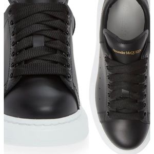 McQueen sneakers 🔥🔥🔥